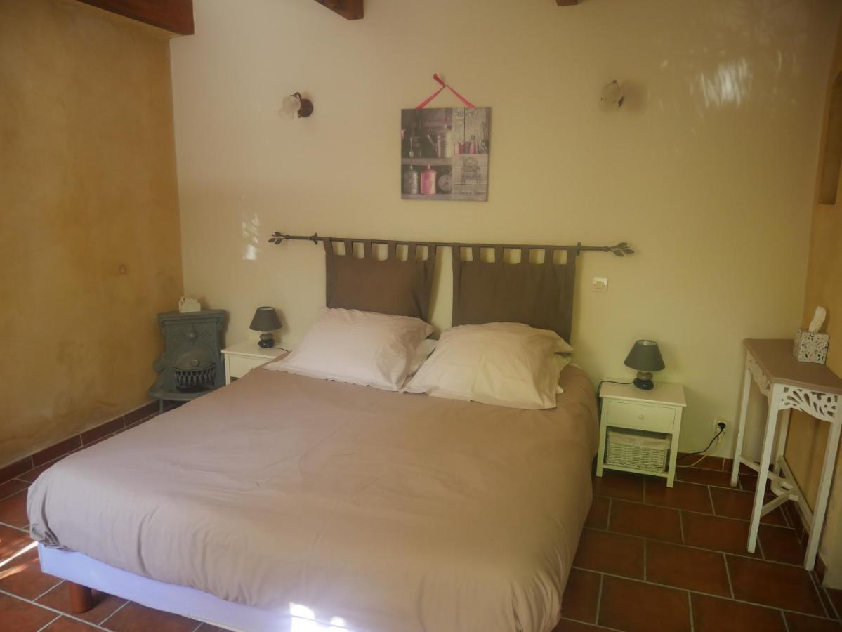 La Feniere Bed & Breakfast Venejan Bagian luar foto